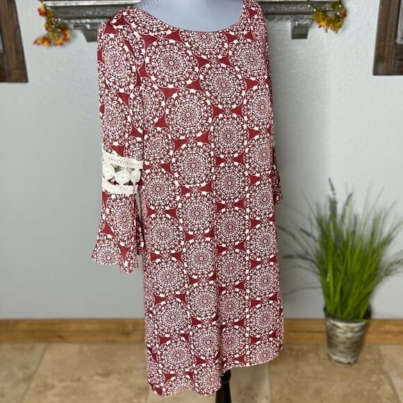 Luxology Red Cream Floral Mosaic 60’s Vibe Groovy Hippie Shift Dress Size 8 - Picture 15 of 16